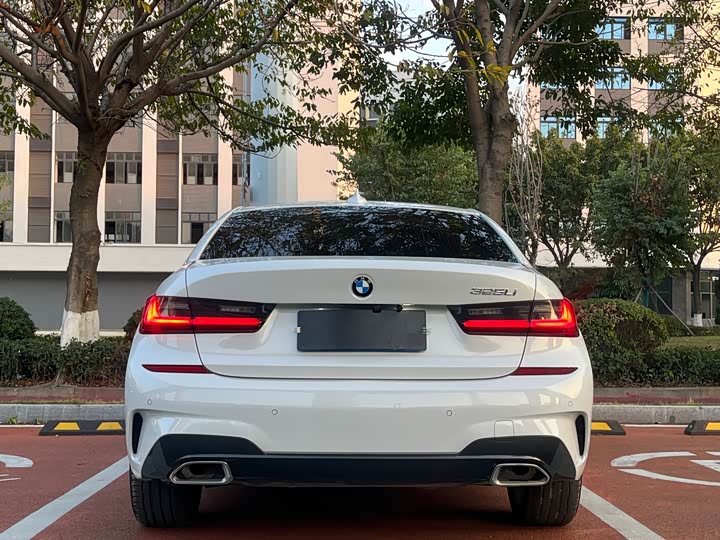 Фото 8 - BMW 3 Series