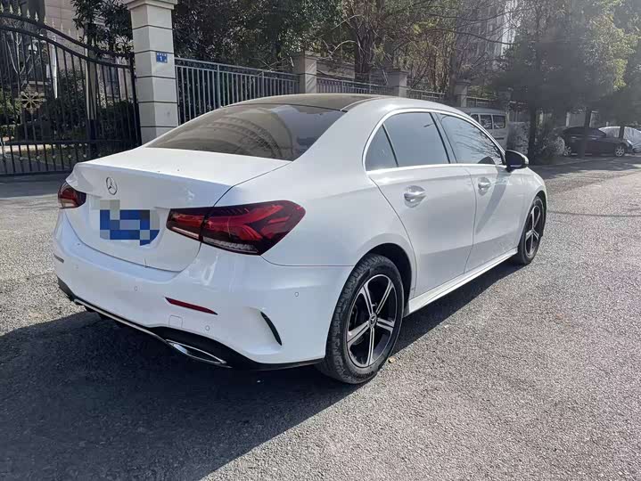 Фото 9 - Mercedes-Benz A-Class