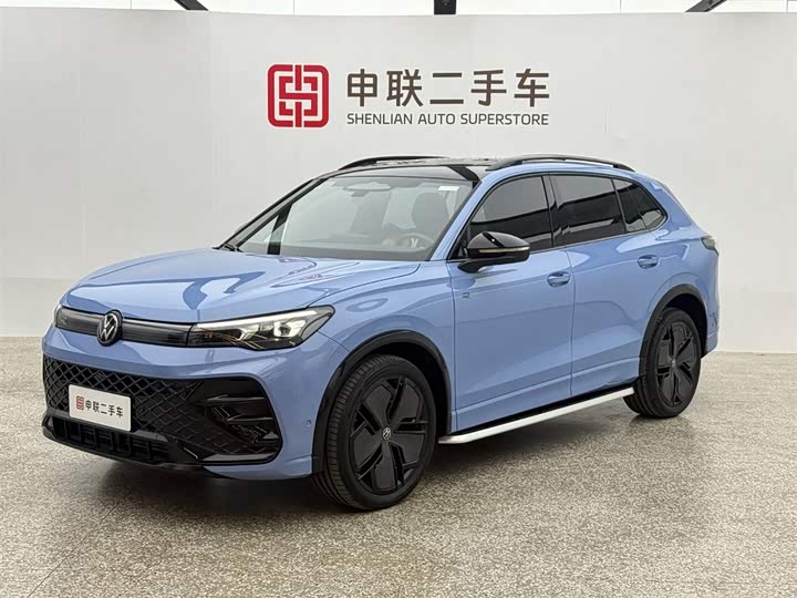 Фото 1 - Volkswagen Tiguan L Pro