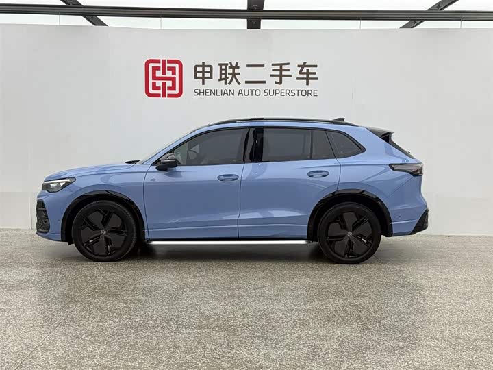 Фото 3 - Volkswagen Tiguan L Pro