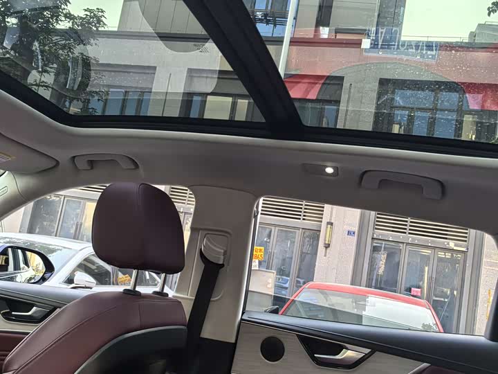 Фото 9 - Hongqi HS5