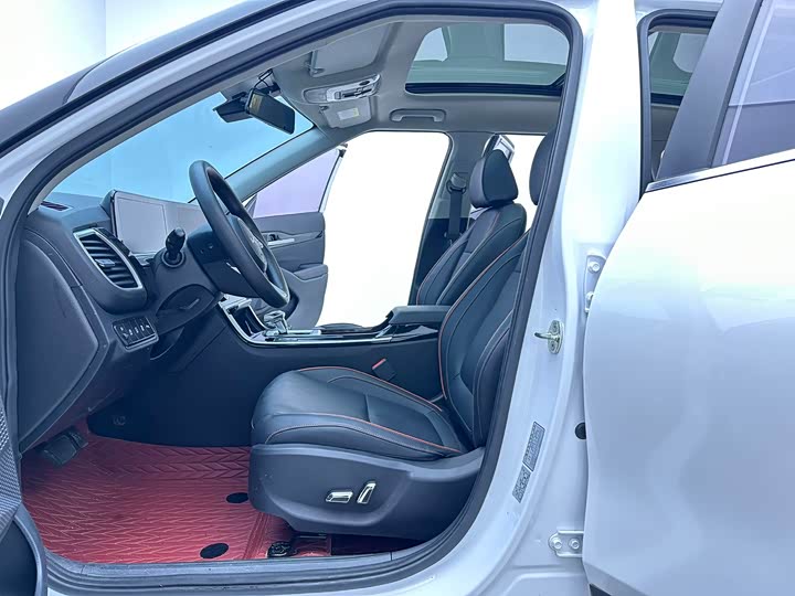 Фото 8 - Kia Seltos