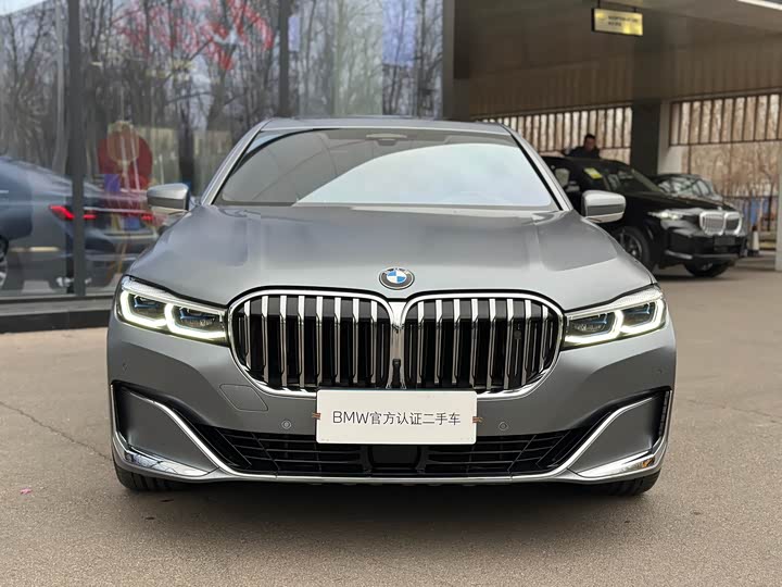 Фото 2 - BMW 7 Series