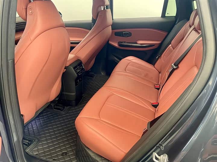 Фото 7 - Nio EC6