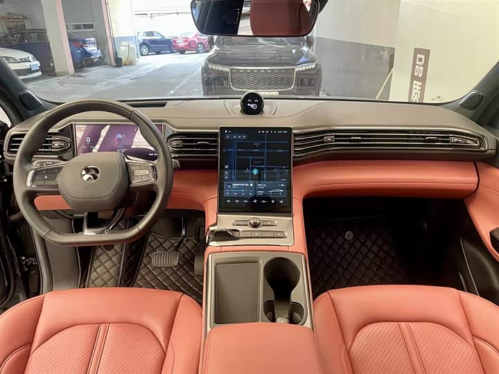 Фото 8 - Nio EC6