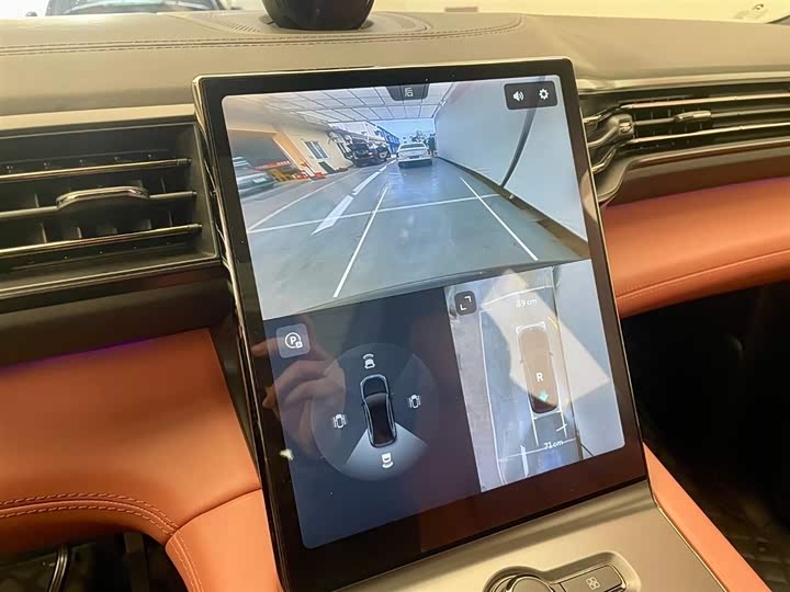 Фото 9 - Nio EC6