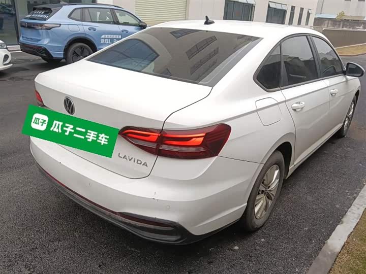 Фото 7 - Volkswagen Lavida