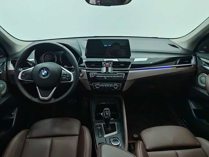 Фото 9 - BMW X1