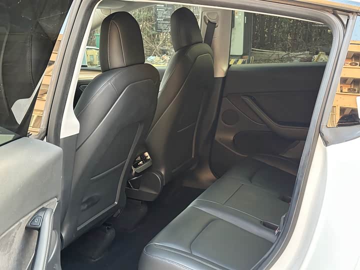 Фото 9 - Tesla Model Y