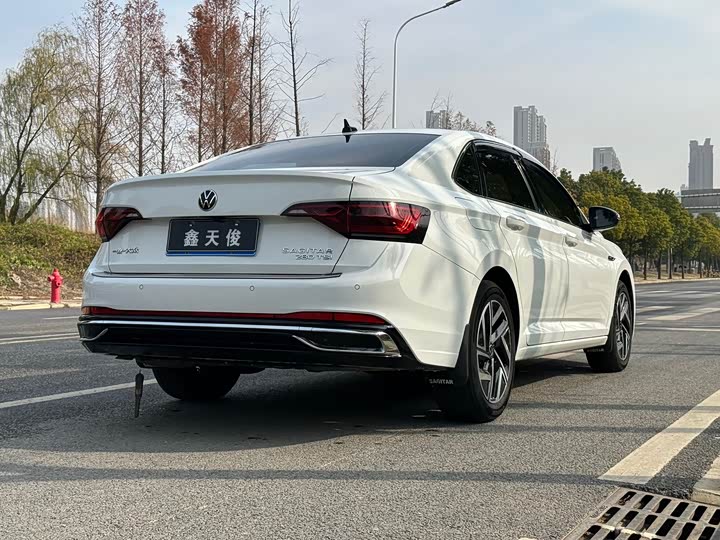 Фото 6 - Volkswagen Sagitar L