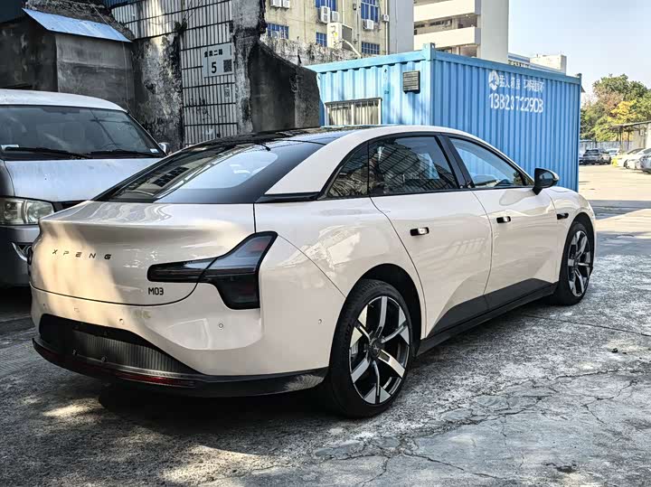 Фото 4 - XPeng Mona M03