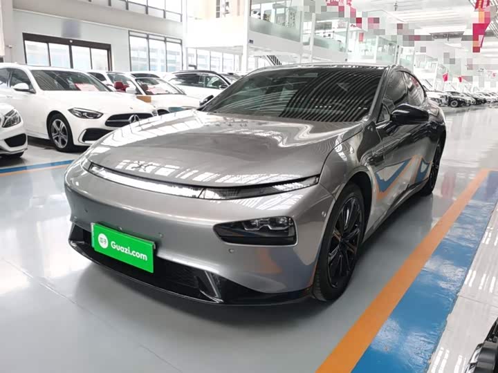 Фото 2 - XPeng P7