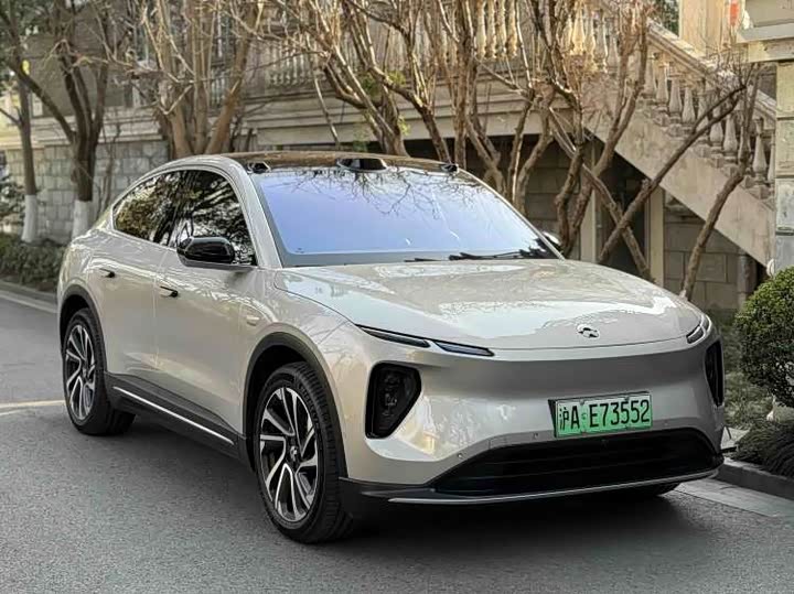 Фото 3 - Nio EC6