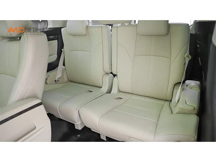 Фото 9 - Toyota Vellfire