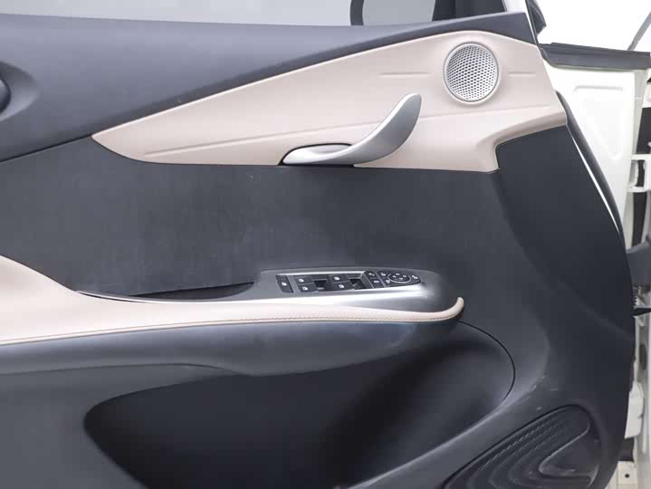 Фото 5 - BYD Dolphin