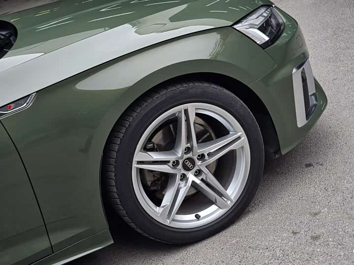 Фото 6 - Audi A5