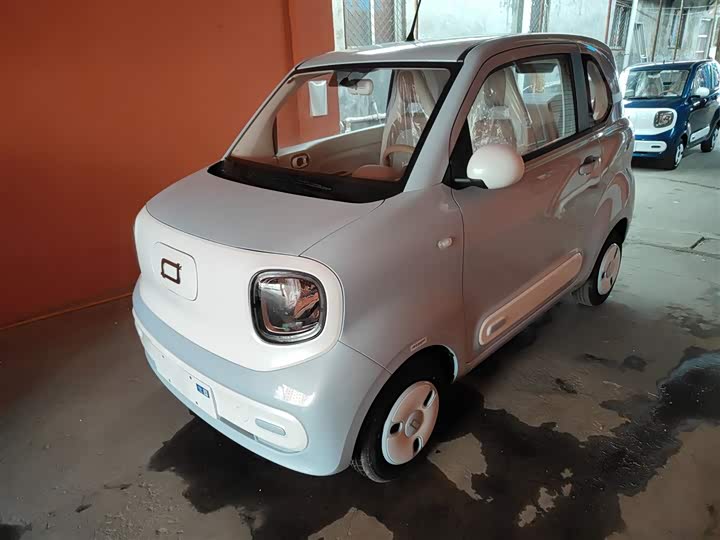 Фото 2 - Bestune Pony