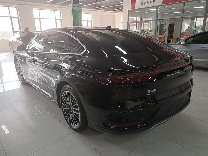 Фото 5 - BYD Han