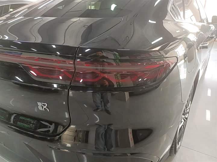 Фото 8 - BYD Han