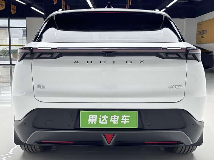 Фото 7 - BAIC Arcfox Alpha T5