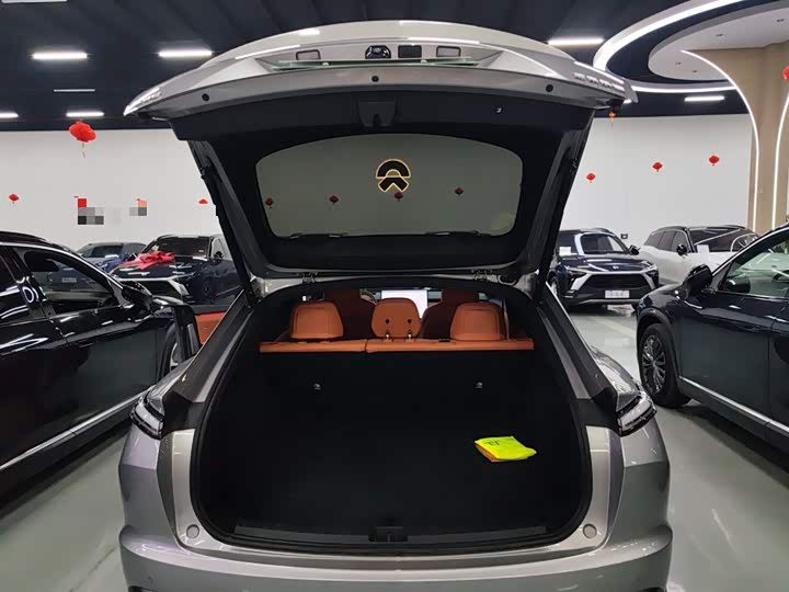 Фото 9 - Nio Onvo L60