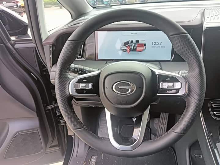 Фото 7 - GAC Trumpchi M8