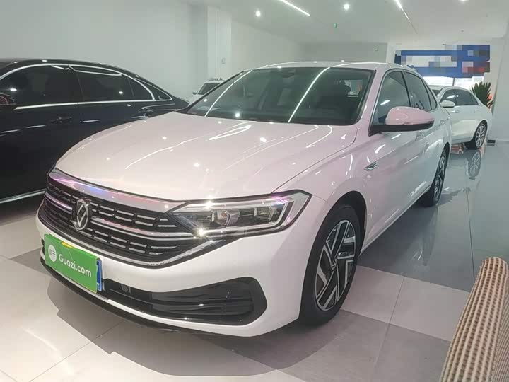 Фото 2 - Volkswagen Sagitar L