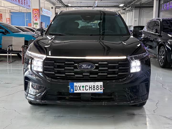 Фото 2 - Ford Edge