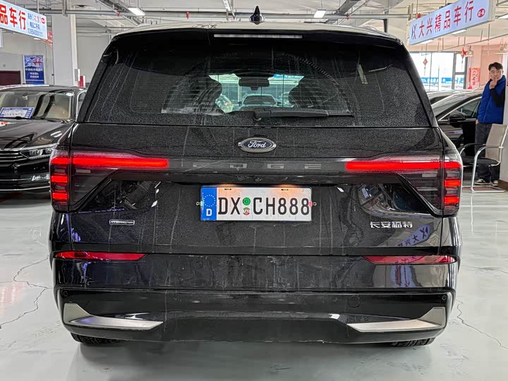 Фото 5 - Ford Edge