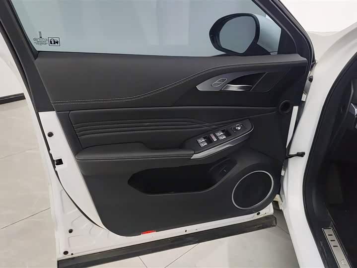 Фото 7 - Wey VV5