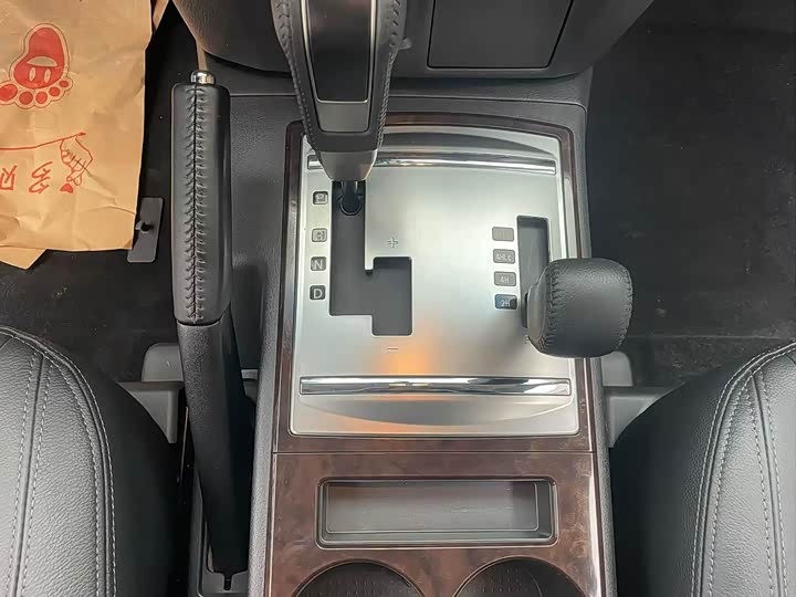 Фото 6 - Mitsubishi Pajero