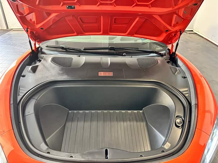 Фото 6 - Xiaomi SU7