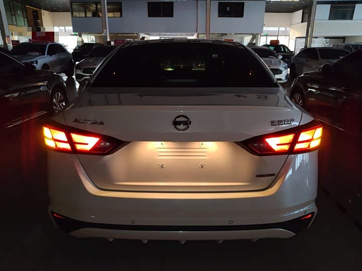 Фото 6 - Nissan Teana