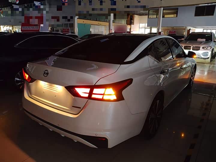 Фото 7 - Nissan Teana