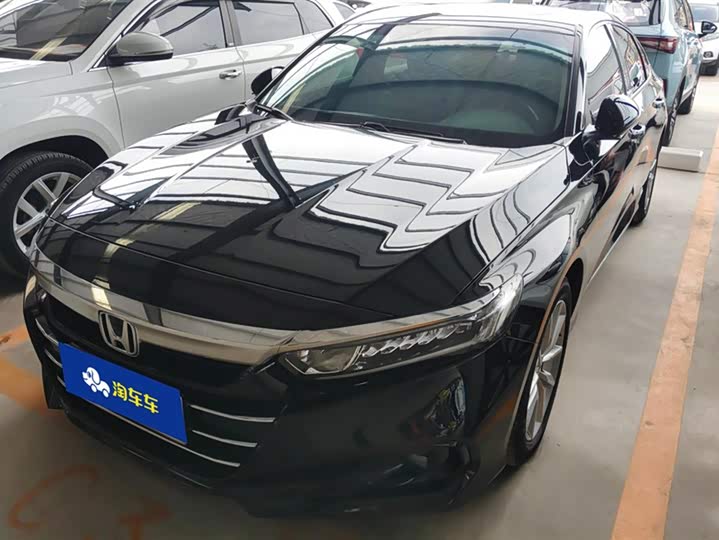 Фото 1 - Honda Accord