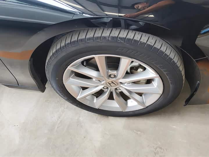 Фото 6 - Honda Accord