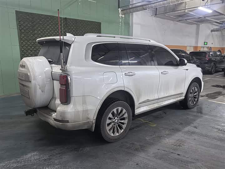 Фото 5 - Tank 500 Hybrid