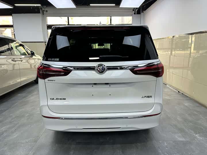 Фото 5 - Buick GL8 ES