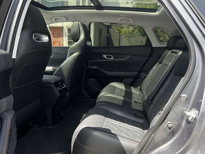 Фото 9 - Changan UNI-K