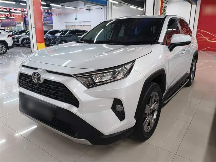 Фото 1 - Toyota RAV4