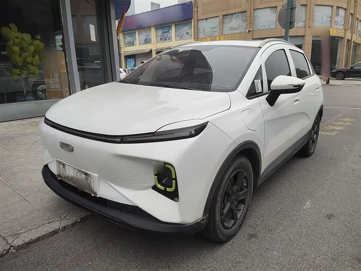 Фото 2 - Geely Geometry E Firefly