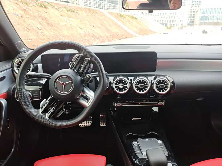 Фото 4 - Mercedes-Benz A-Class AMG