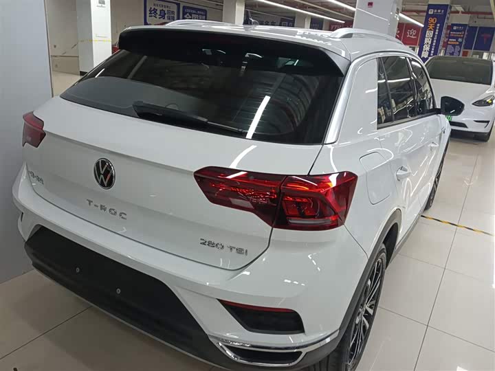 Фото 7 - Volkswagen T-Roc