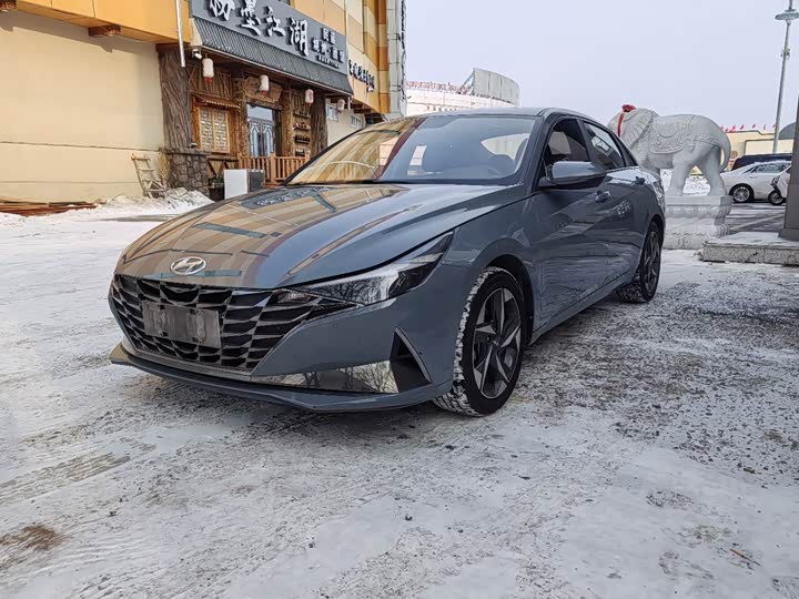 Фото 2 - Hyundai Elantra N line