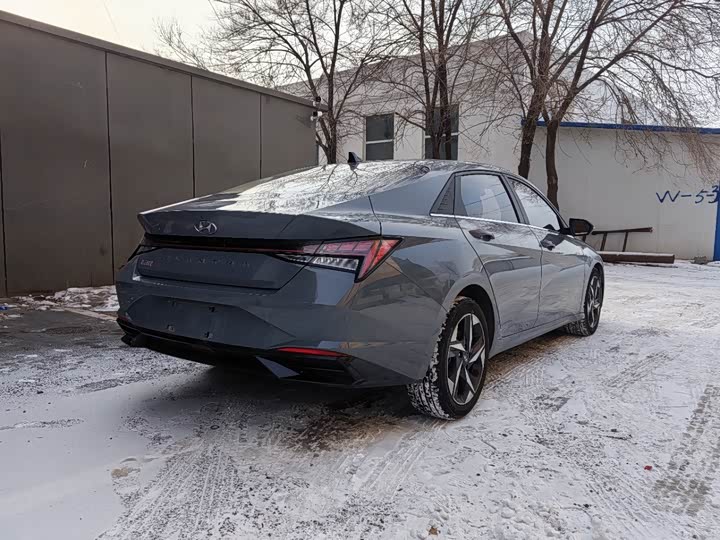 Фото 5 - Hyundai Elantra N line