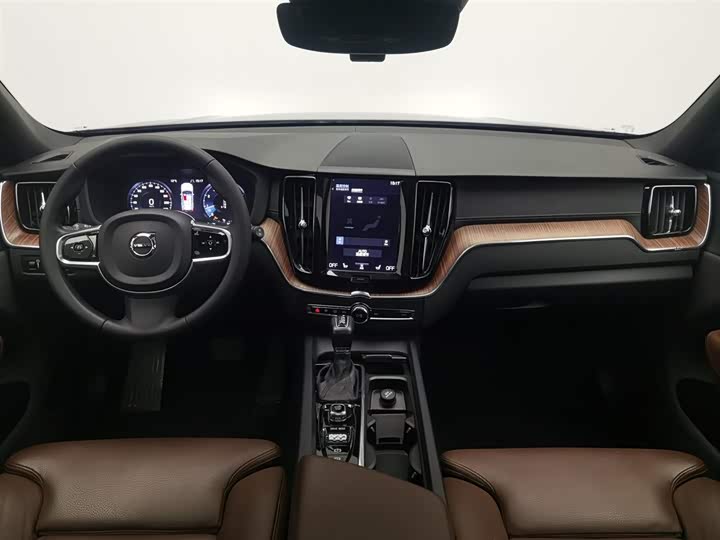 Фото 5 - Volvo XC60