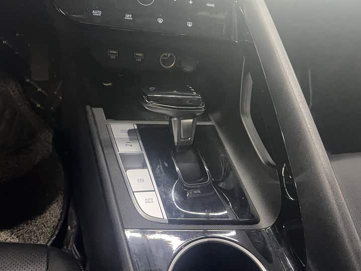 Фото 9 - Hyundai Elantra N line