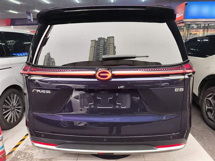 Фото 6 - GAC Trumpchi E8