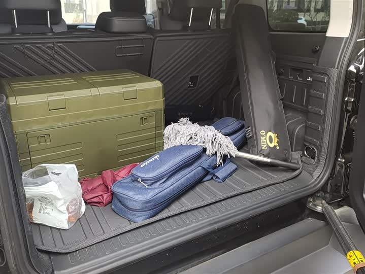 Фото 4 - Tank 300