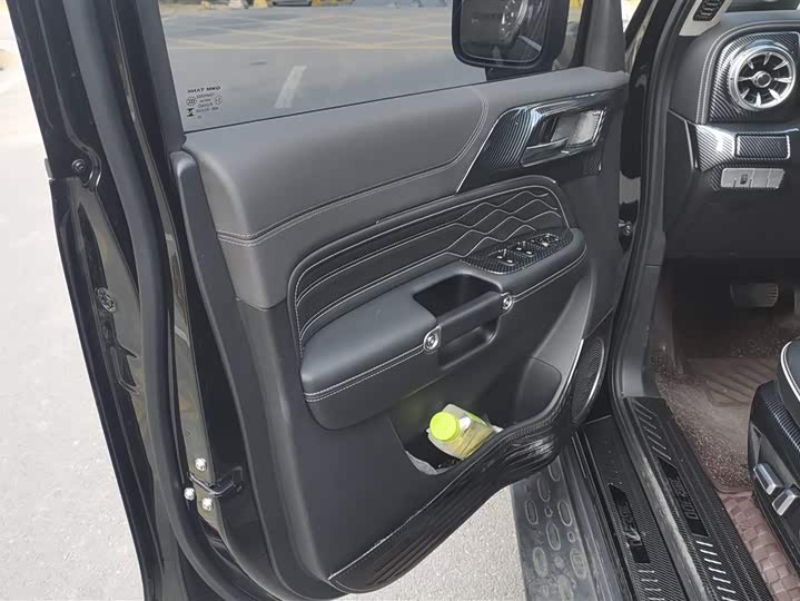 Фото 7 - Tank 300